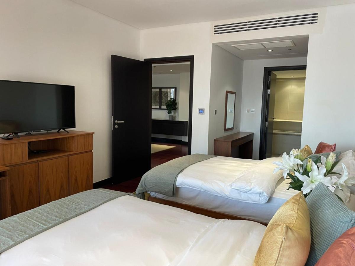Luxurious 2 Bedroom Apartment In Anantara Hotel And Residences Дубай Экстерьер фото