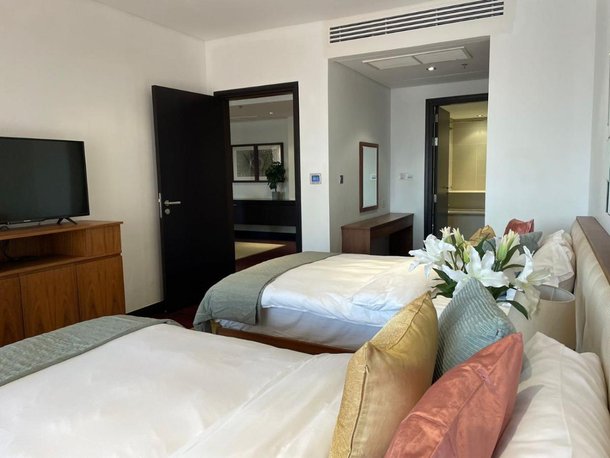 Luxurious 2 Bedroom Apartment In Anantara Hotel And Residences Дубай Экстерьер фото