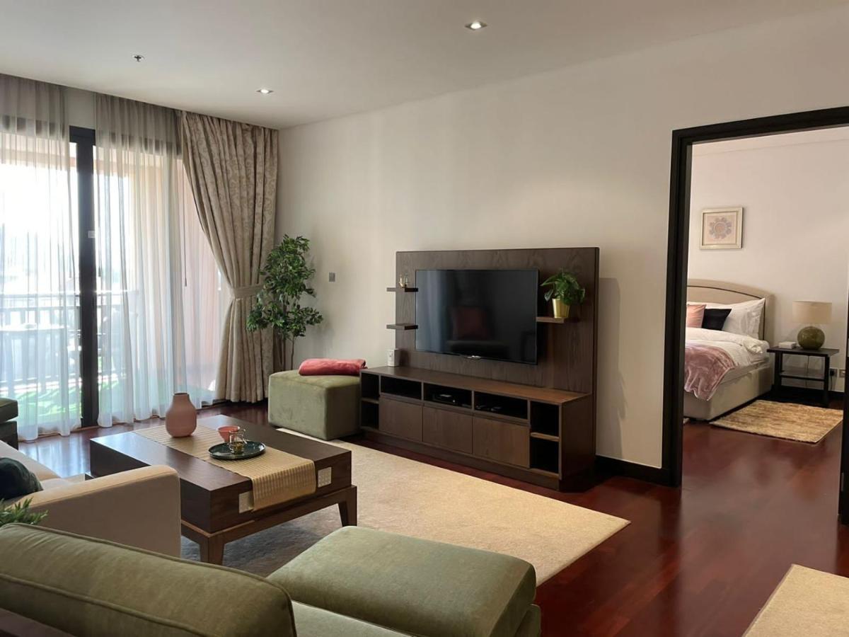 Luxurious 2 Bedroom Apartment In Anantara Hotel And Residences Дубай Экстерьер фото